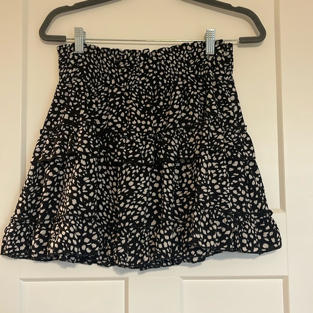 black and white altar’d state skirt, size large